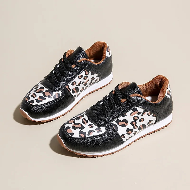Sneaker aus Leder mit Leopardenmuster