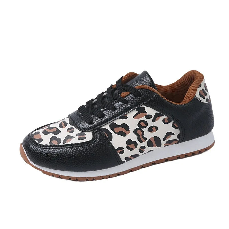Sneaker aus Leder mit Leopardenmuster