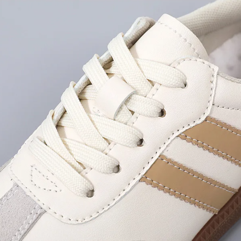 Brooklyn Low-Top Sneakers